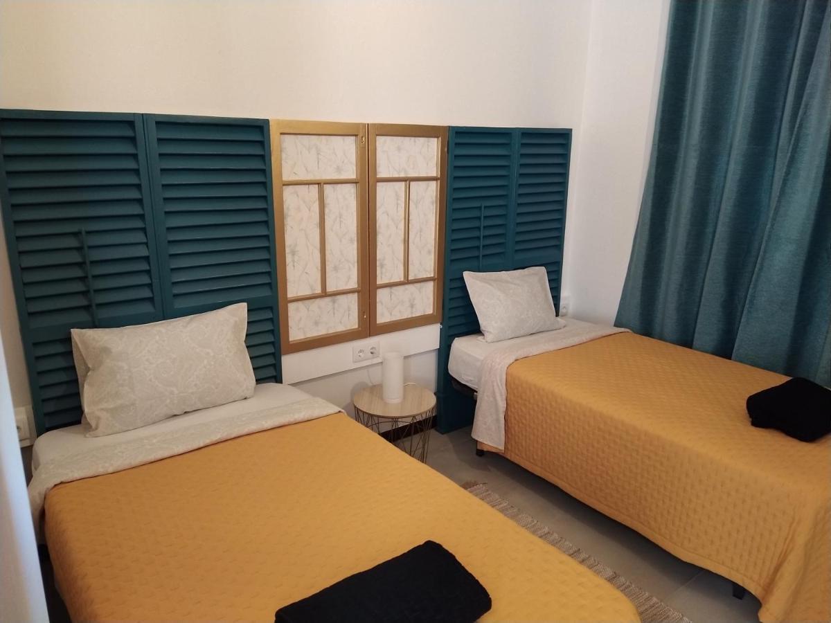 Bus Stop House 84 فونشال المظهر الخارجي الصورة